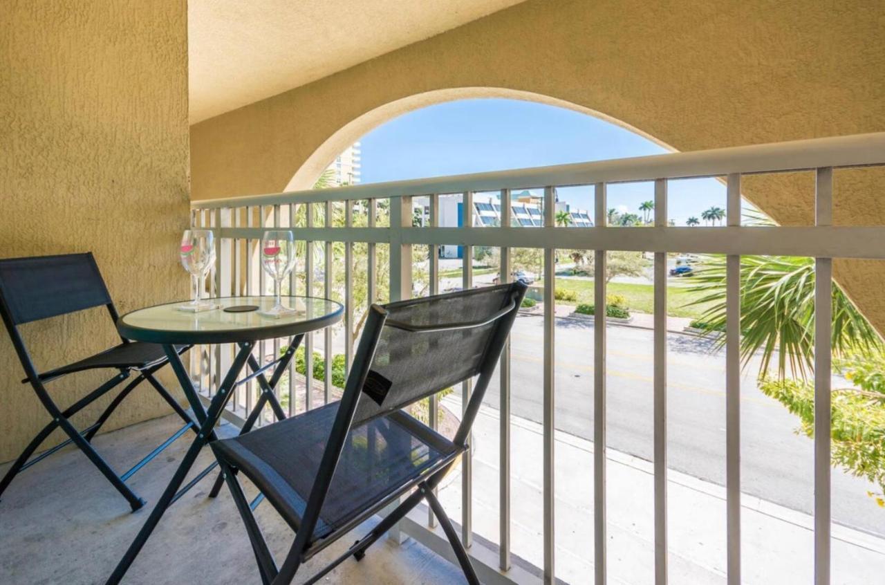 Tropical Coastal Resort 波因顿海滩 外观 照片